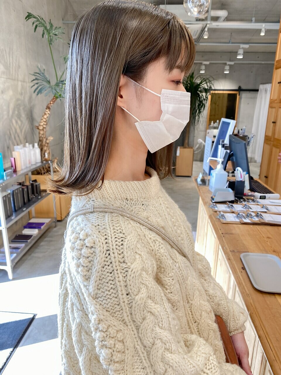 フォギーベージュ
